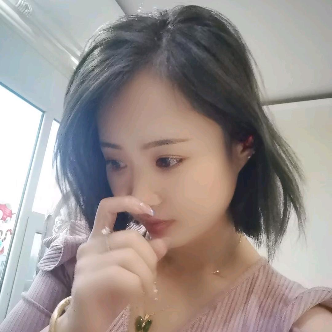 小燚