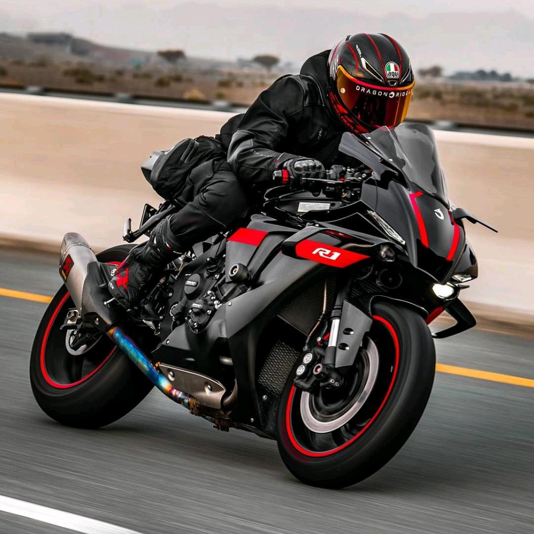 渐行渐远🏍️