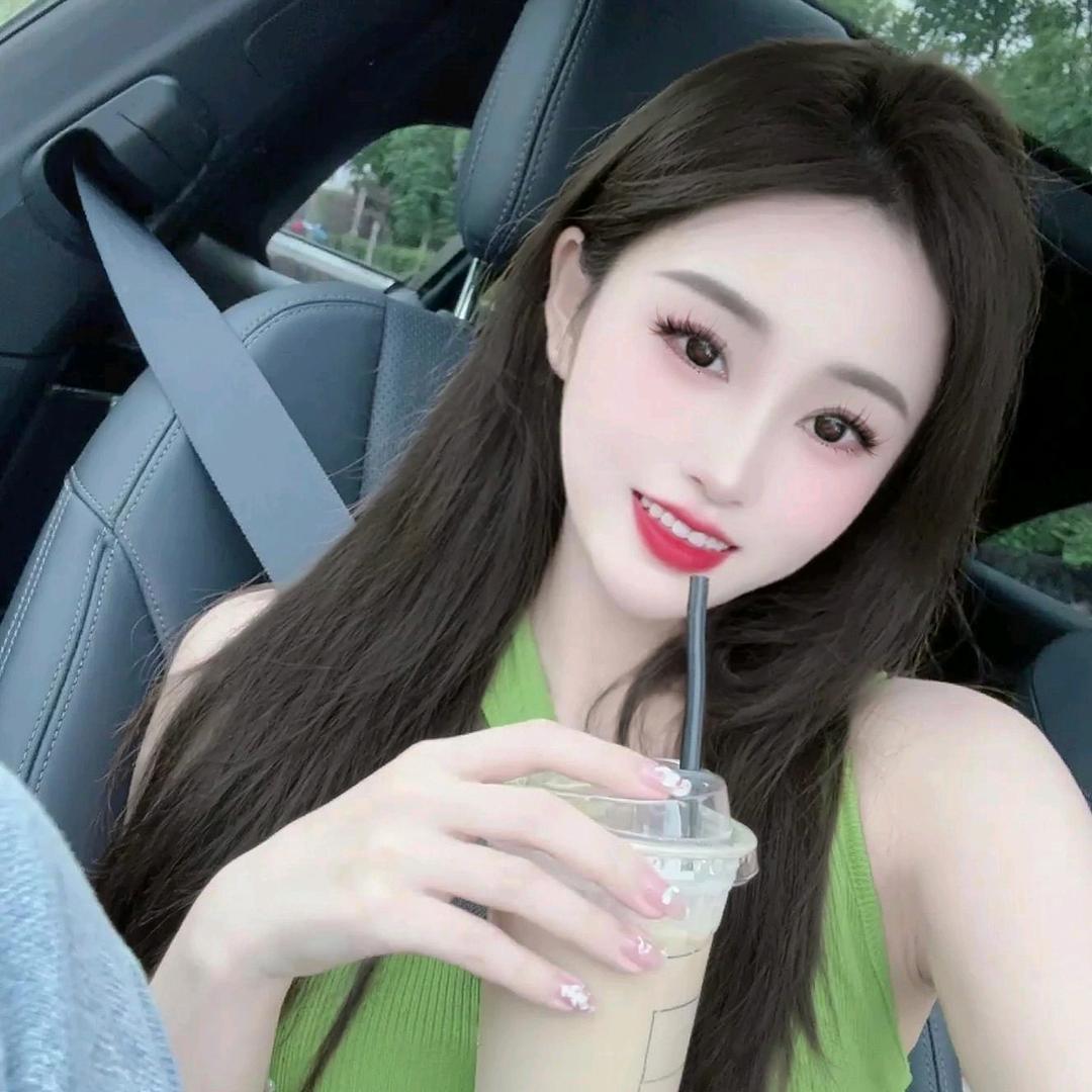 玲玲-美衣