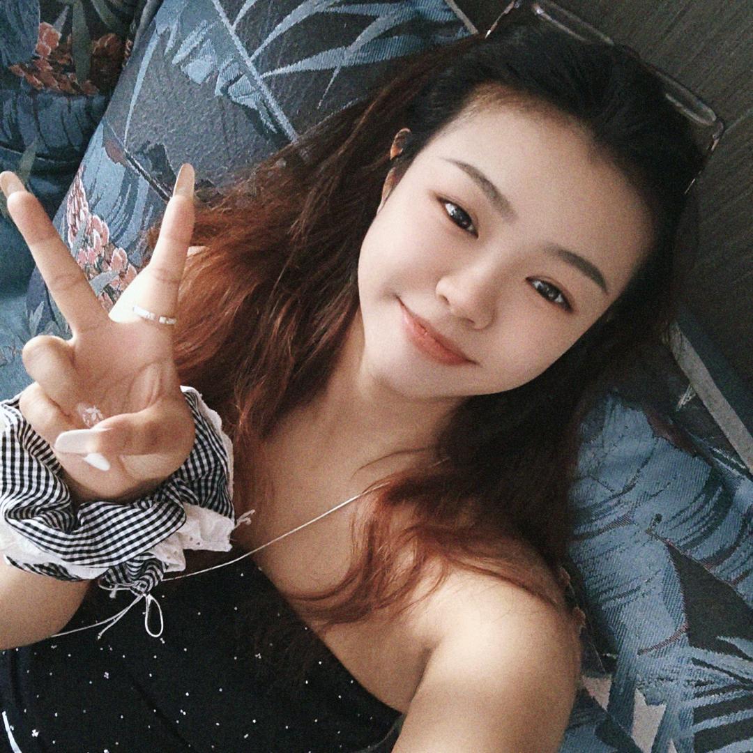 爱搓指甲的小鲤鱼