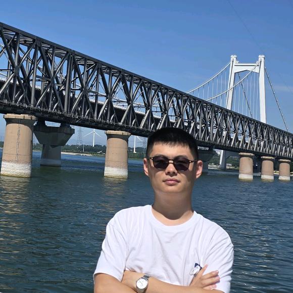 @刘强