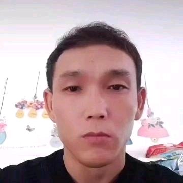 眼看天花板，思念梦中人