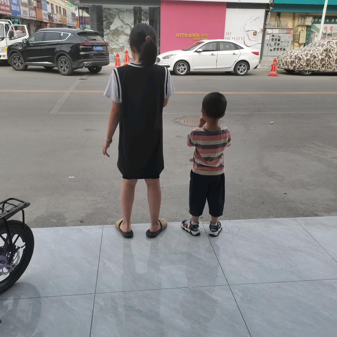大宇小宇妈妈