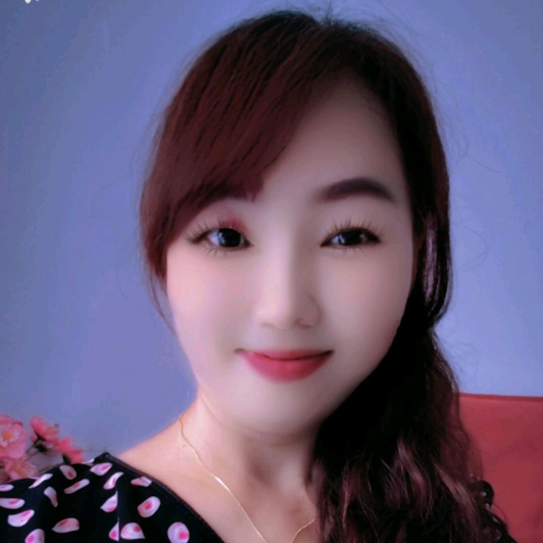 青青（好物都在橱窗）