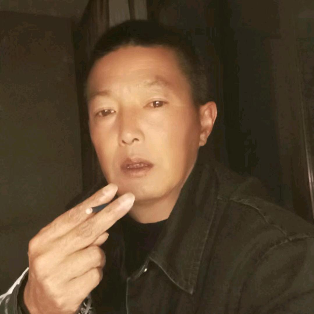 普通👨🏻‍⚖️老爷爷