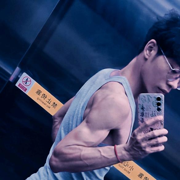 财神面前求姻缘