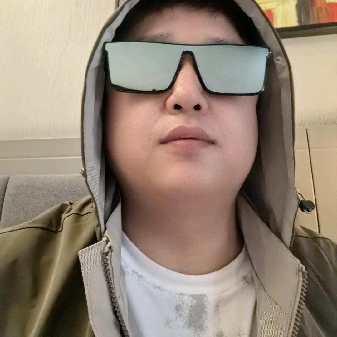 摸啊马✌