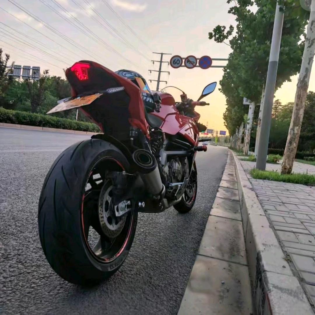 小盆友🏍️