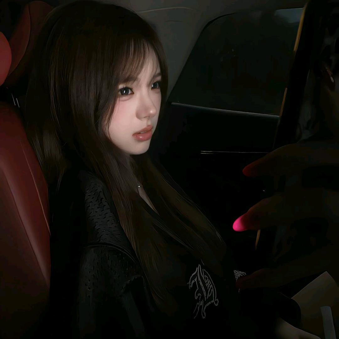 小e