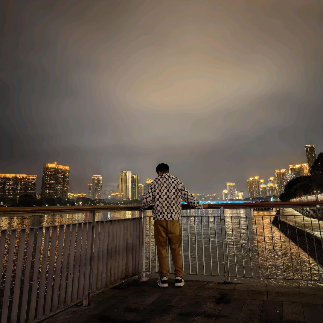李叔同..
