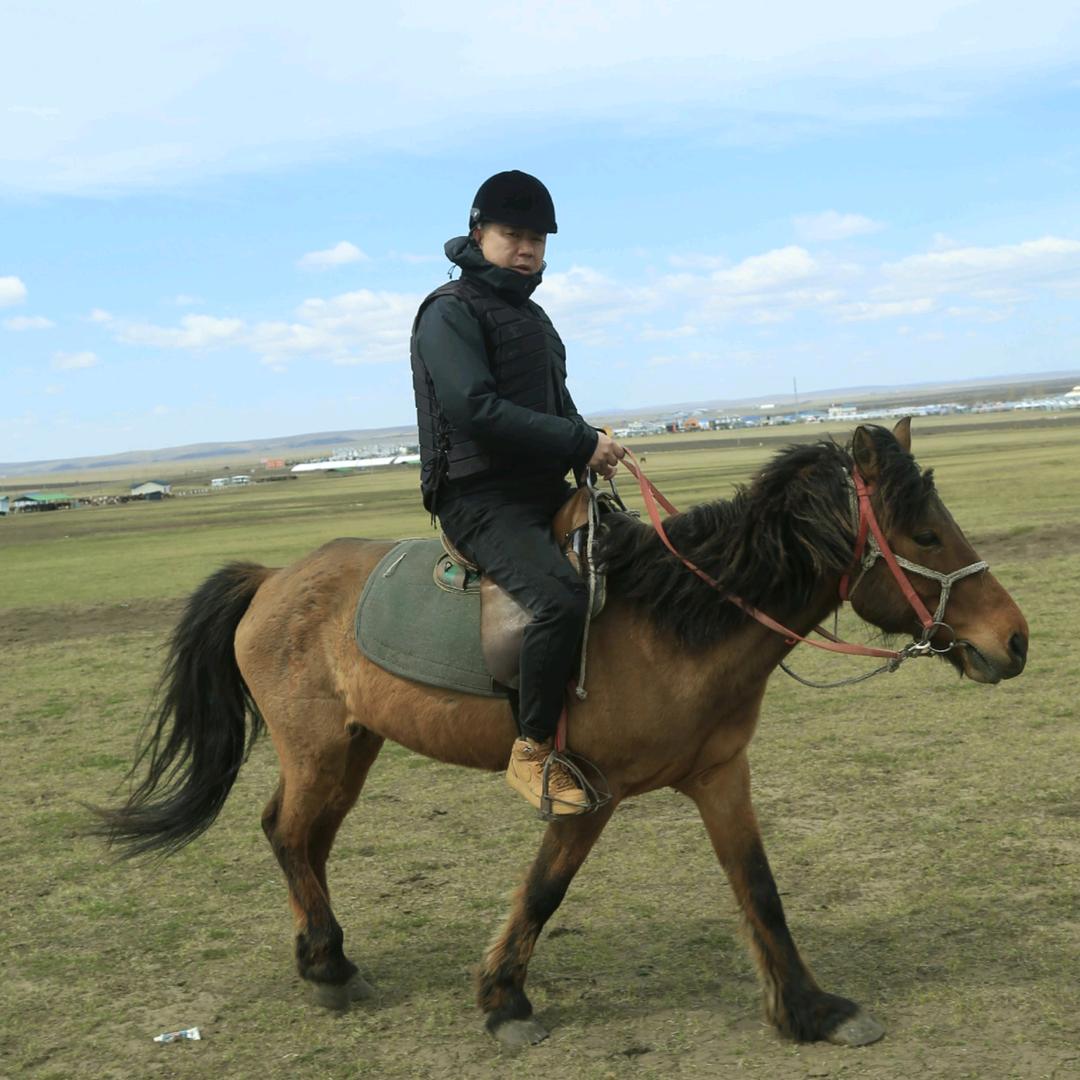 呼伦贝尔领队＃铭先生