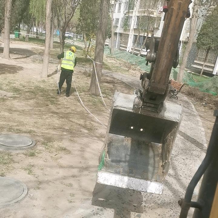 董挖机的开师傅
