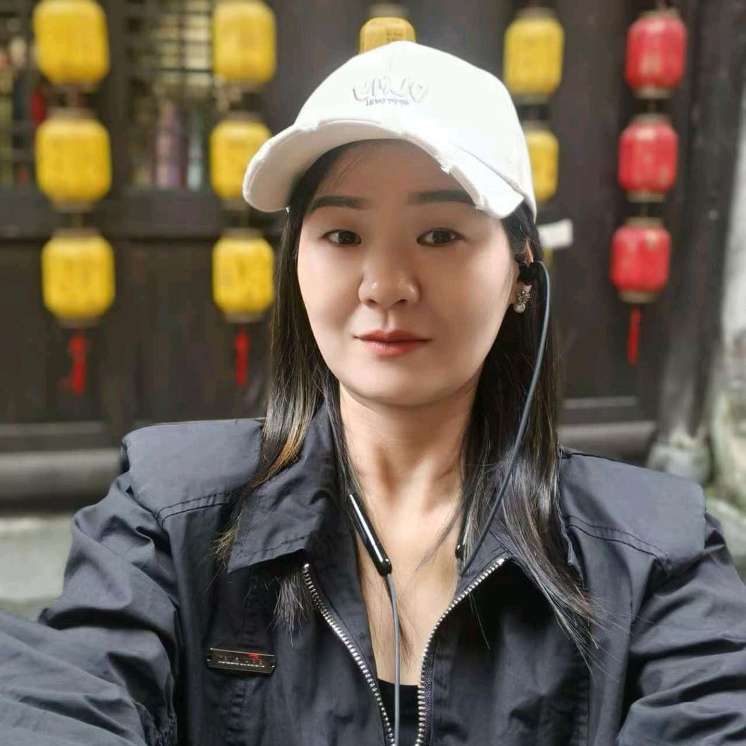 予婕（AI达人)