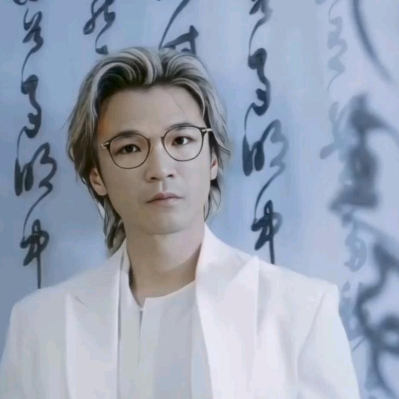 🇨🇳📢山人♣️💭