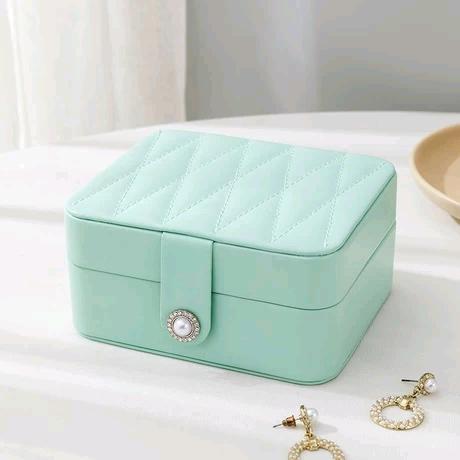 侣薇饰品旗舰店