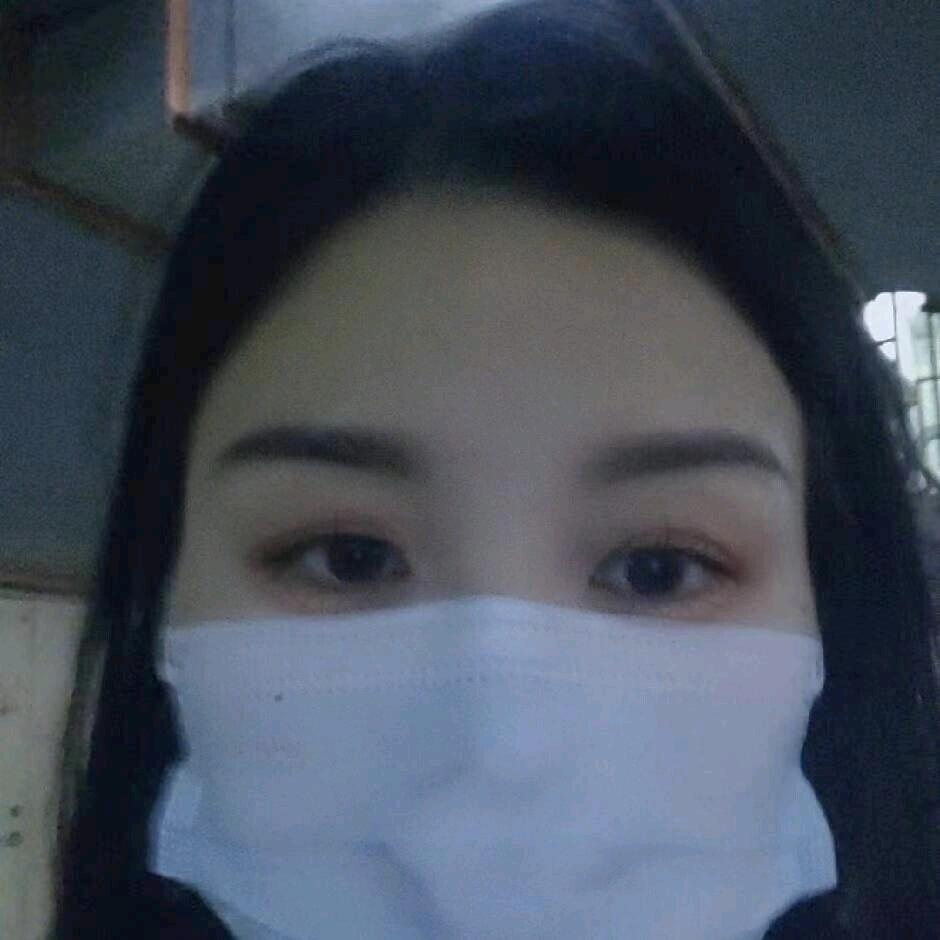 黄一一