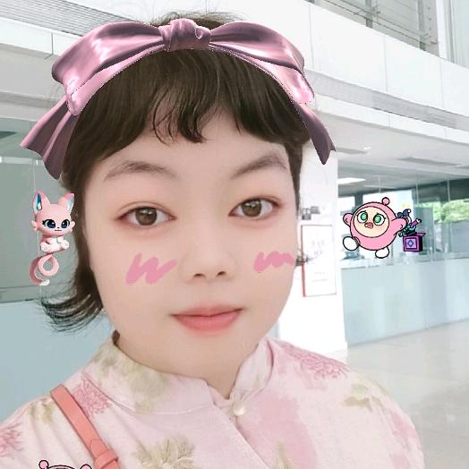 闯荡汤加的女孩👧