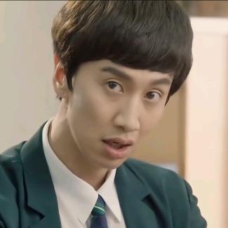 纯情忧郁霸总反差小奶狗爱上性感母蟑螂