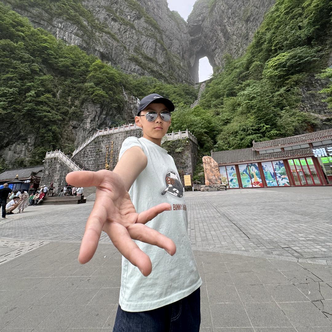 哈哈小怡_