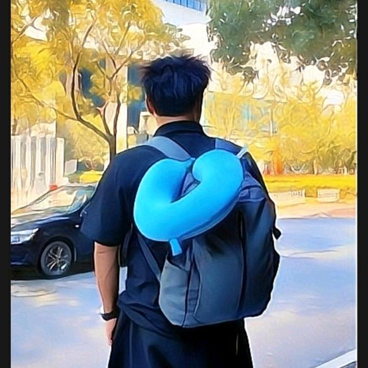 坐落在星座旁