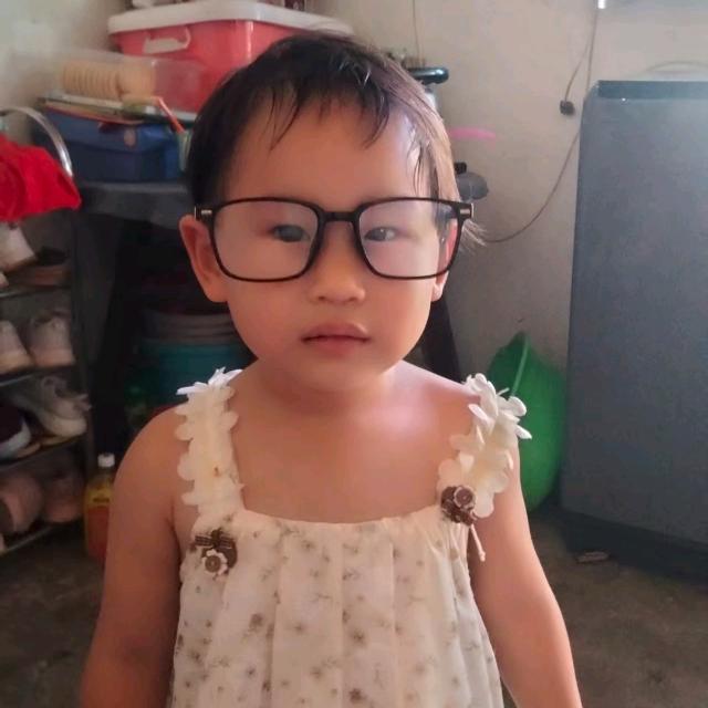 李雨桐你很好看。