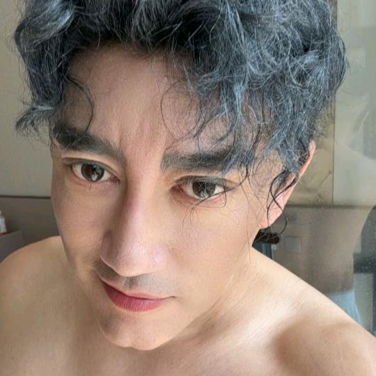 冷花痴😊😊😊