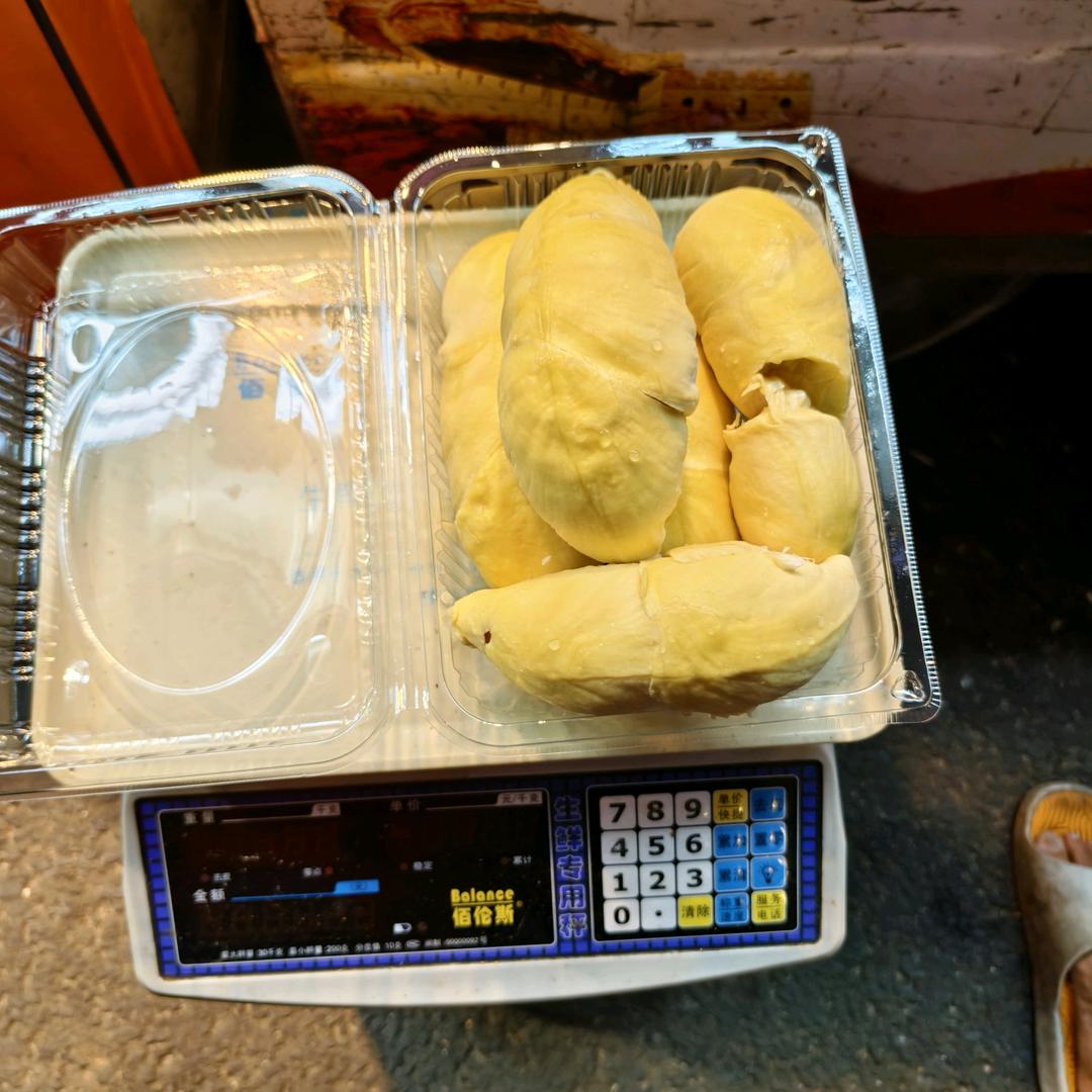 卖水果的小娟