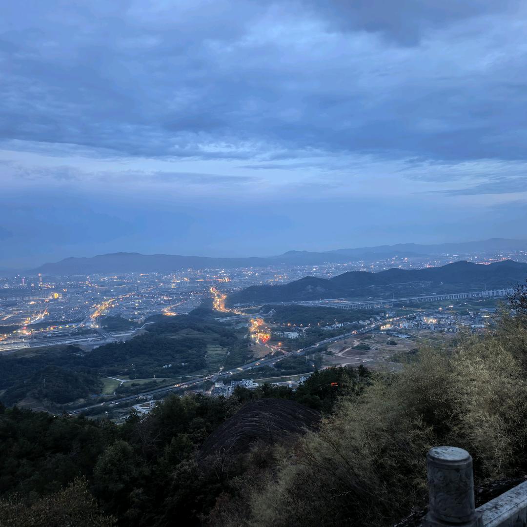 跨境搬砖人