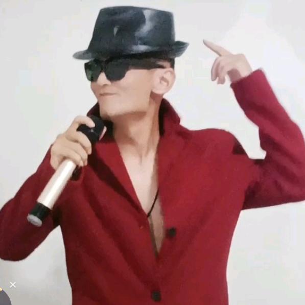 仔仔与情歌劲舞