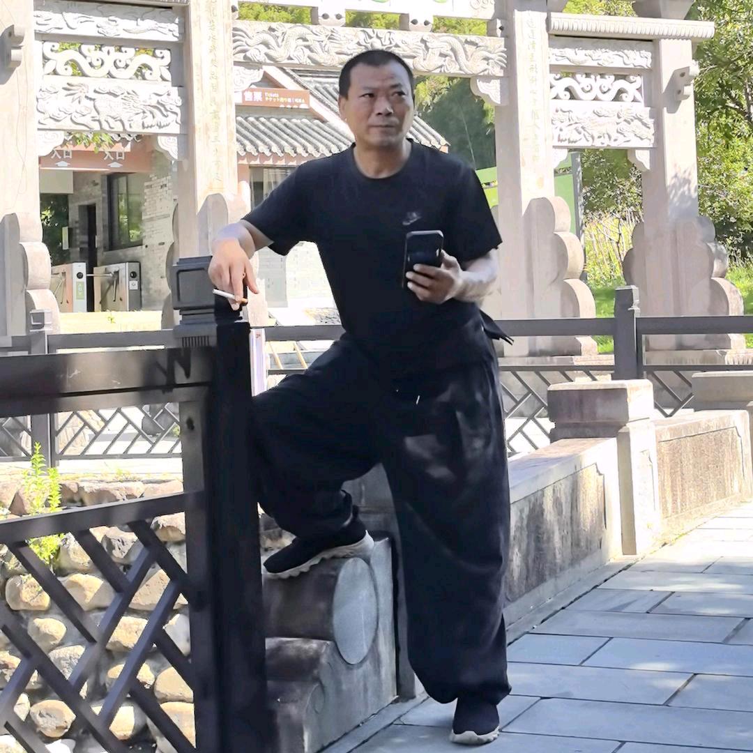 恨不相逢未嫁时