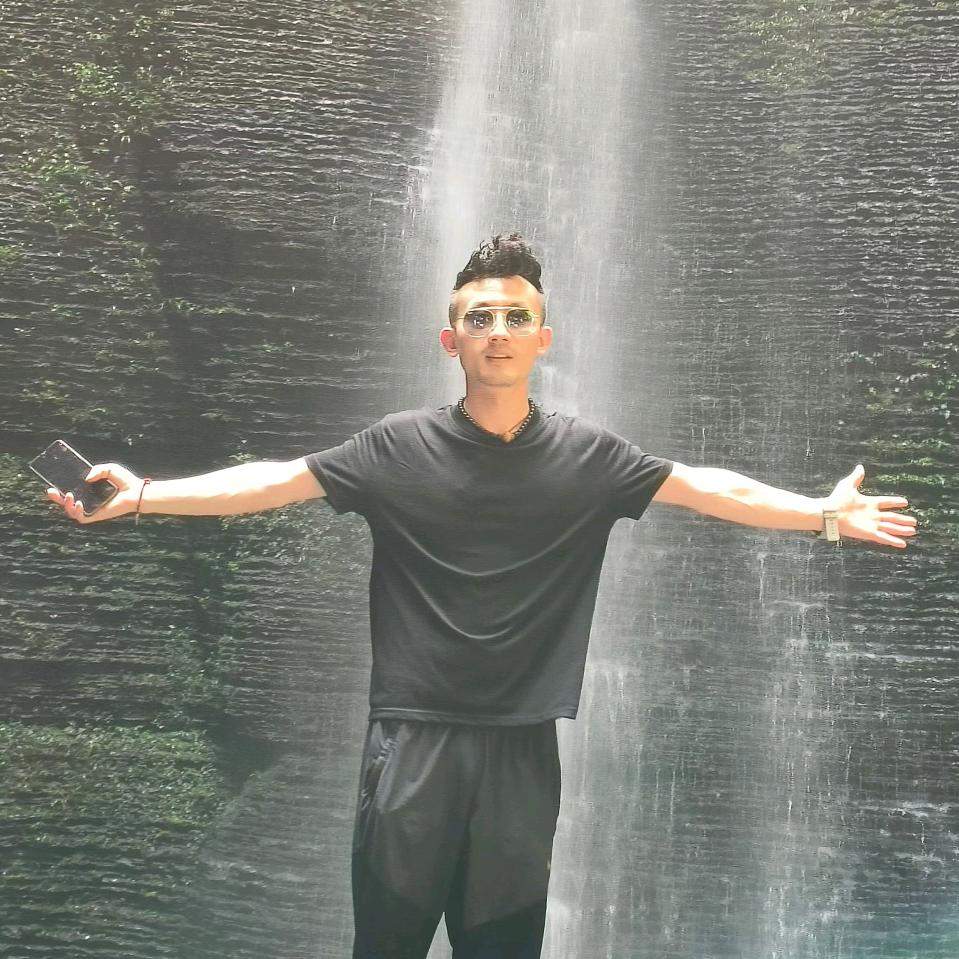 Mr陈