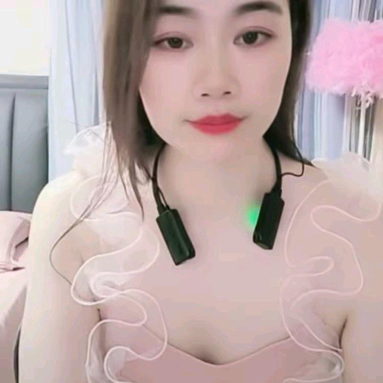 狼爱上羊，爱得疯狂。