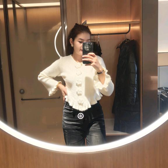 👩‍❤️‍👨娜娜👨‍👩‍👦