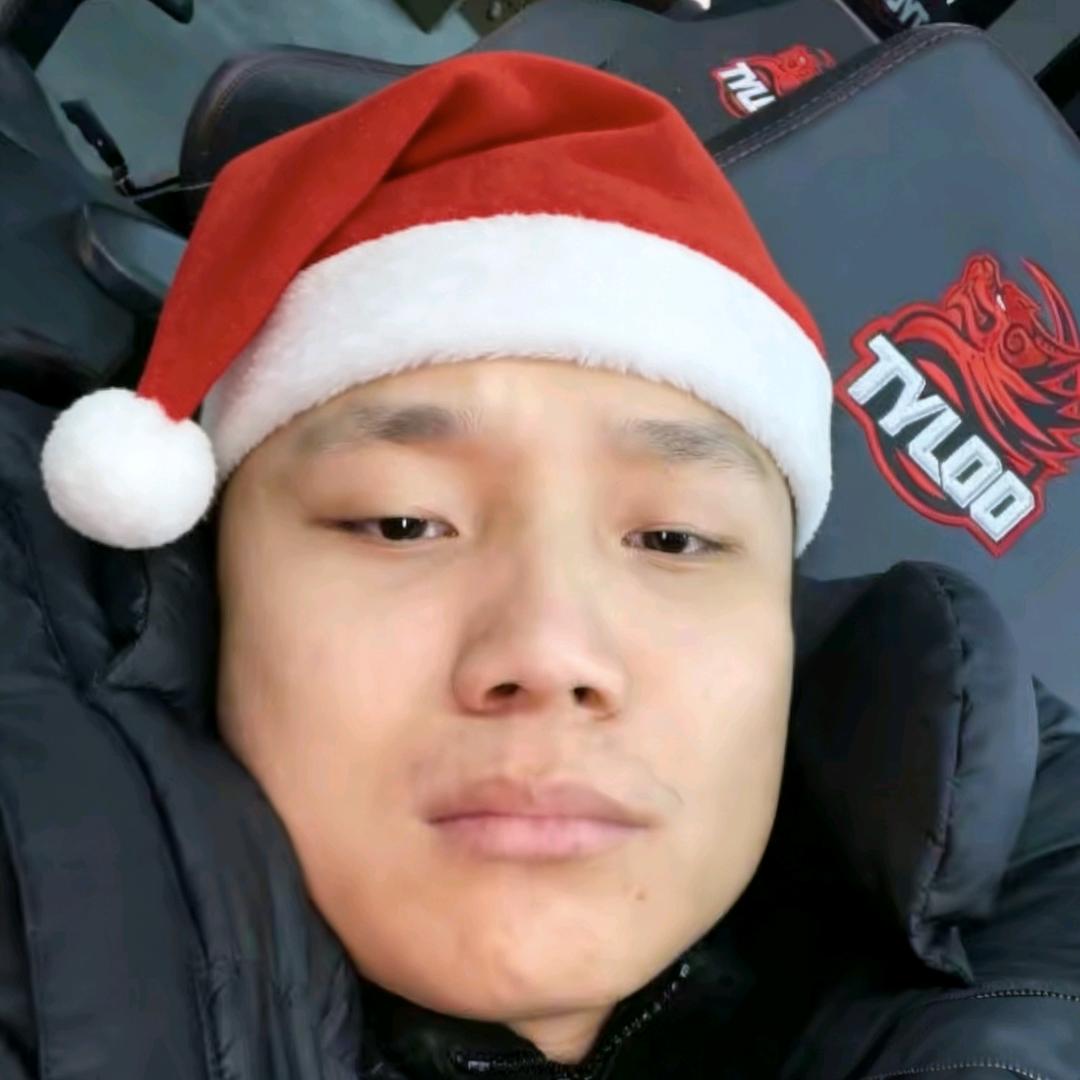 辉神神了（山东套狗王）
