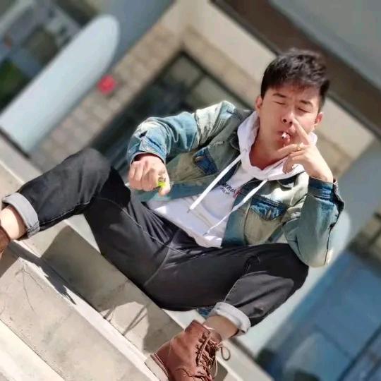 心有猛虎，细嗅蔷薇