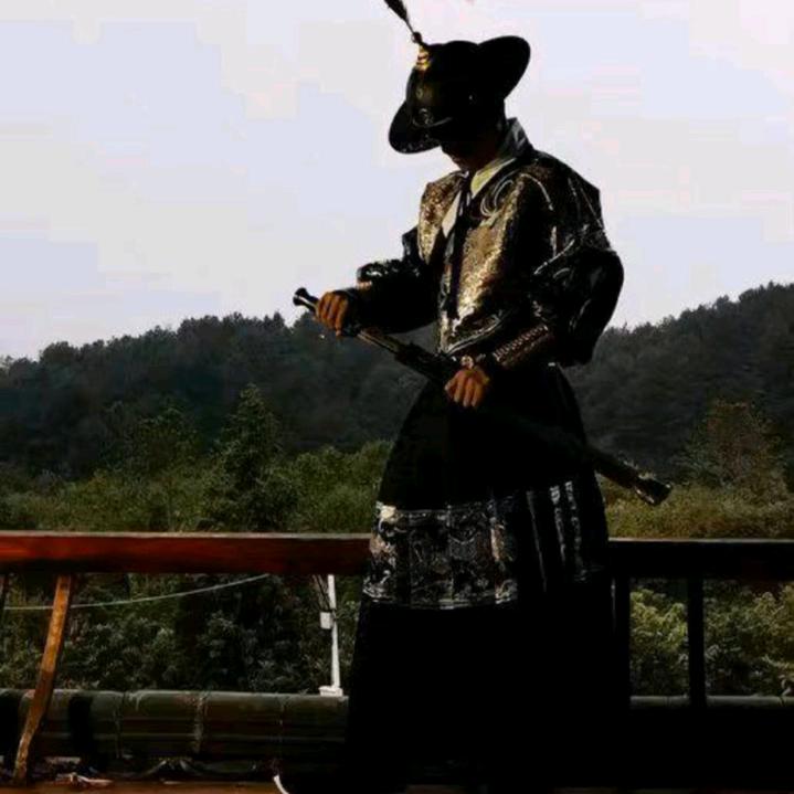 蜀隆足道:李教授