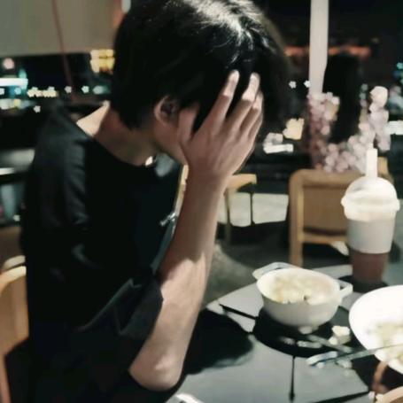 凌晨两点的宵夜