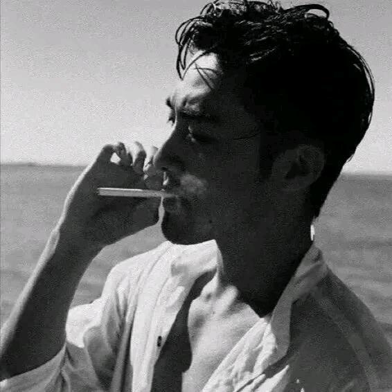 最熟悉的陌生人