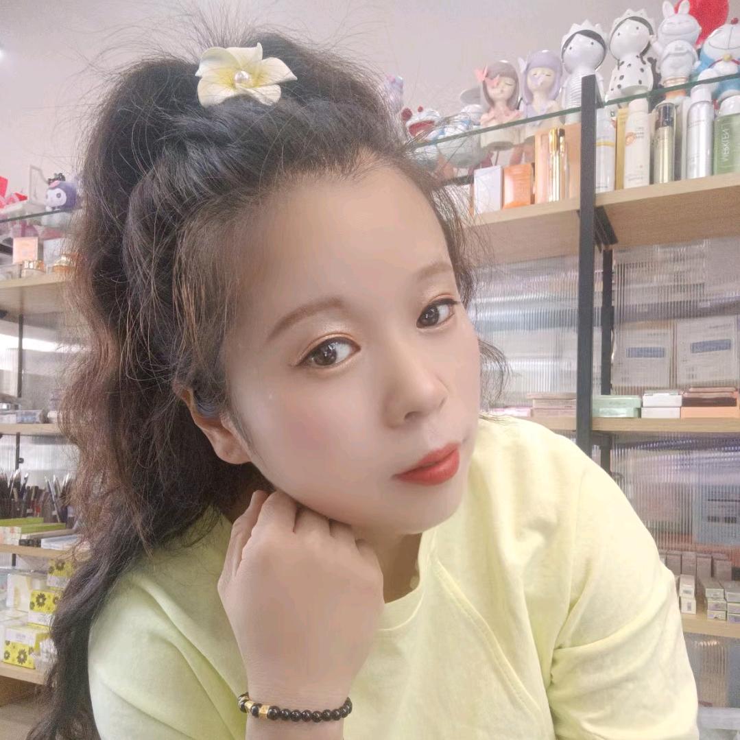 洋小妮