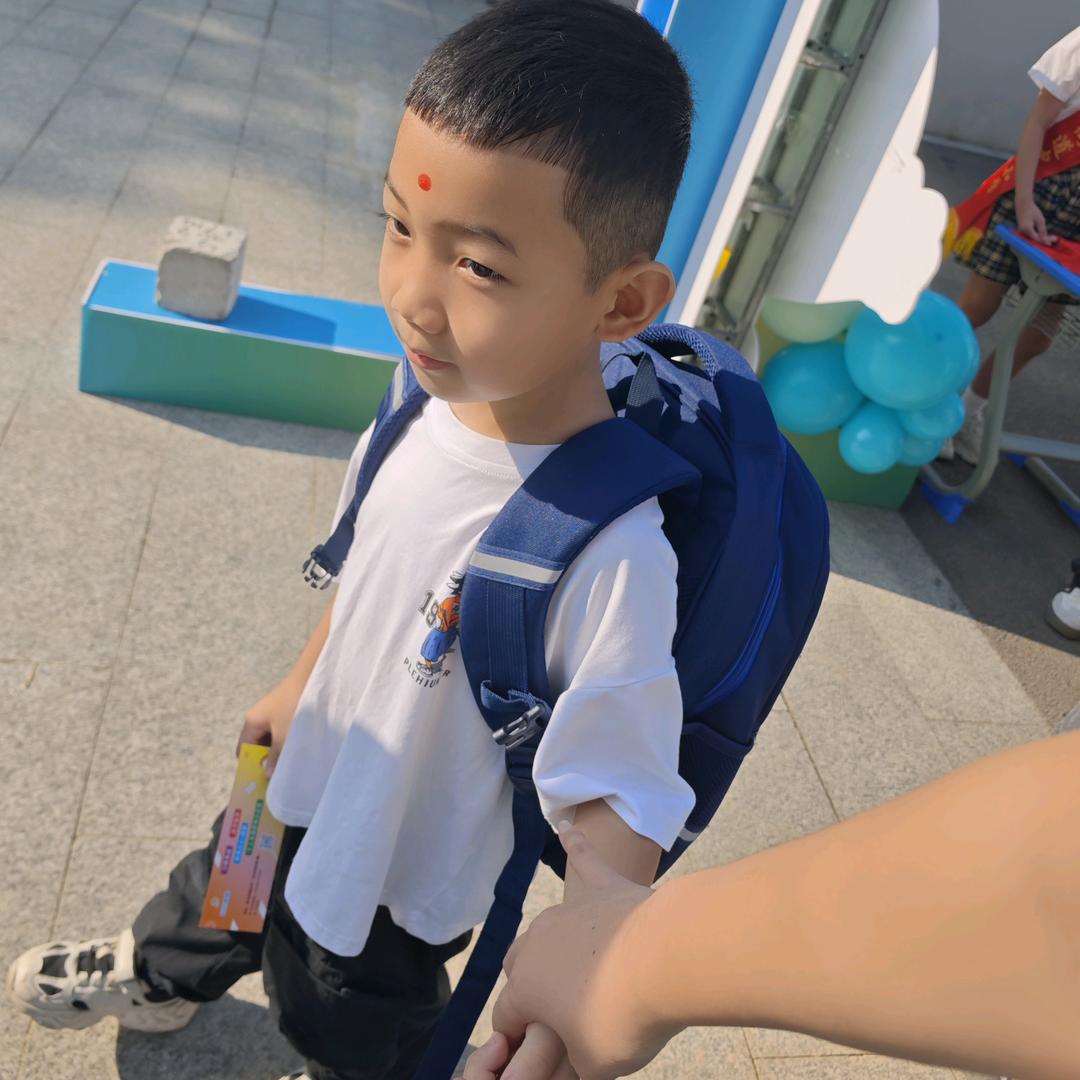 甜甜、张