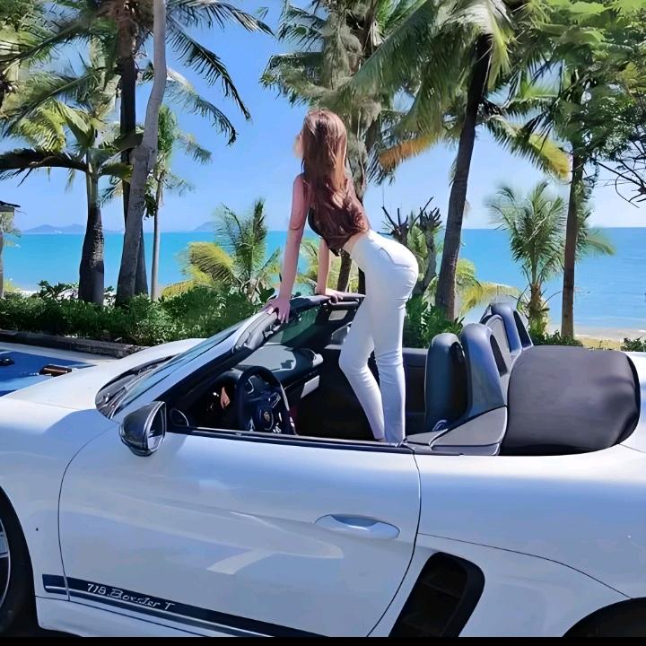 阿伦的敞篷跑车