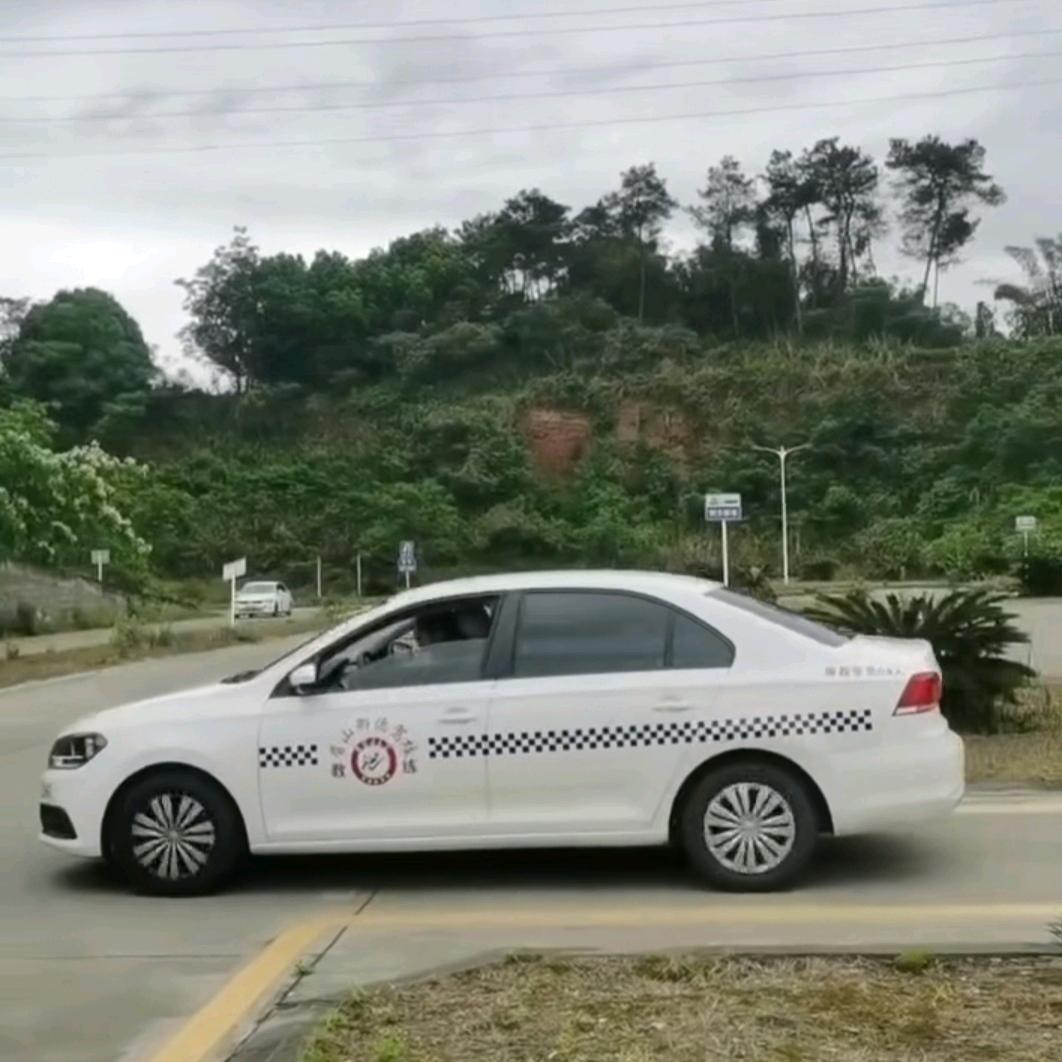 眉山市思蒙宏光机动车驾驶培训学校有限公司