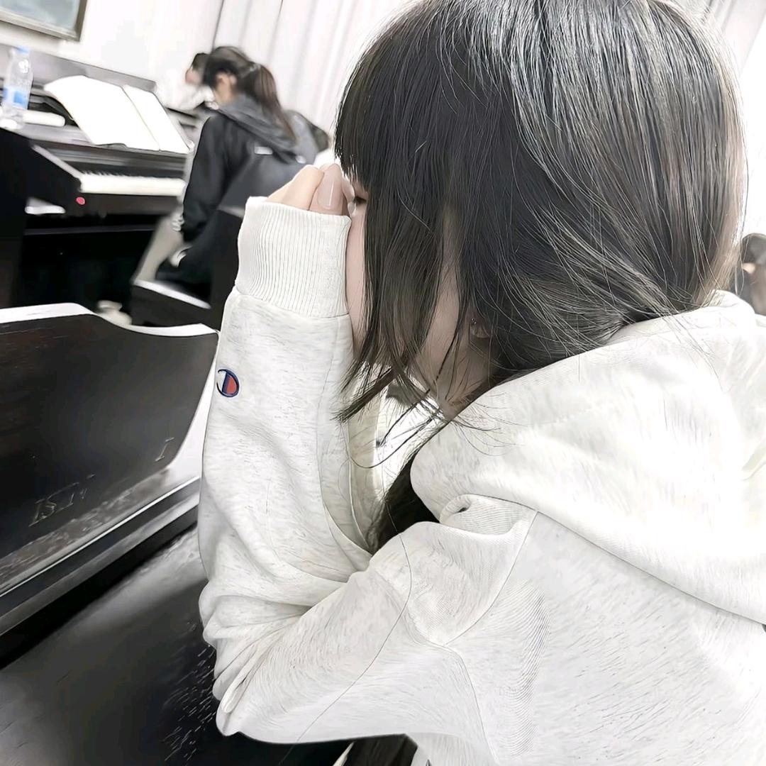 思思