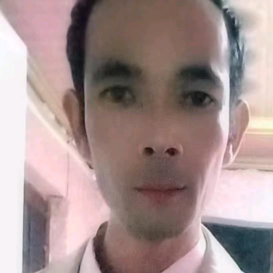 艾 总