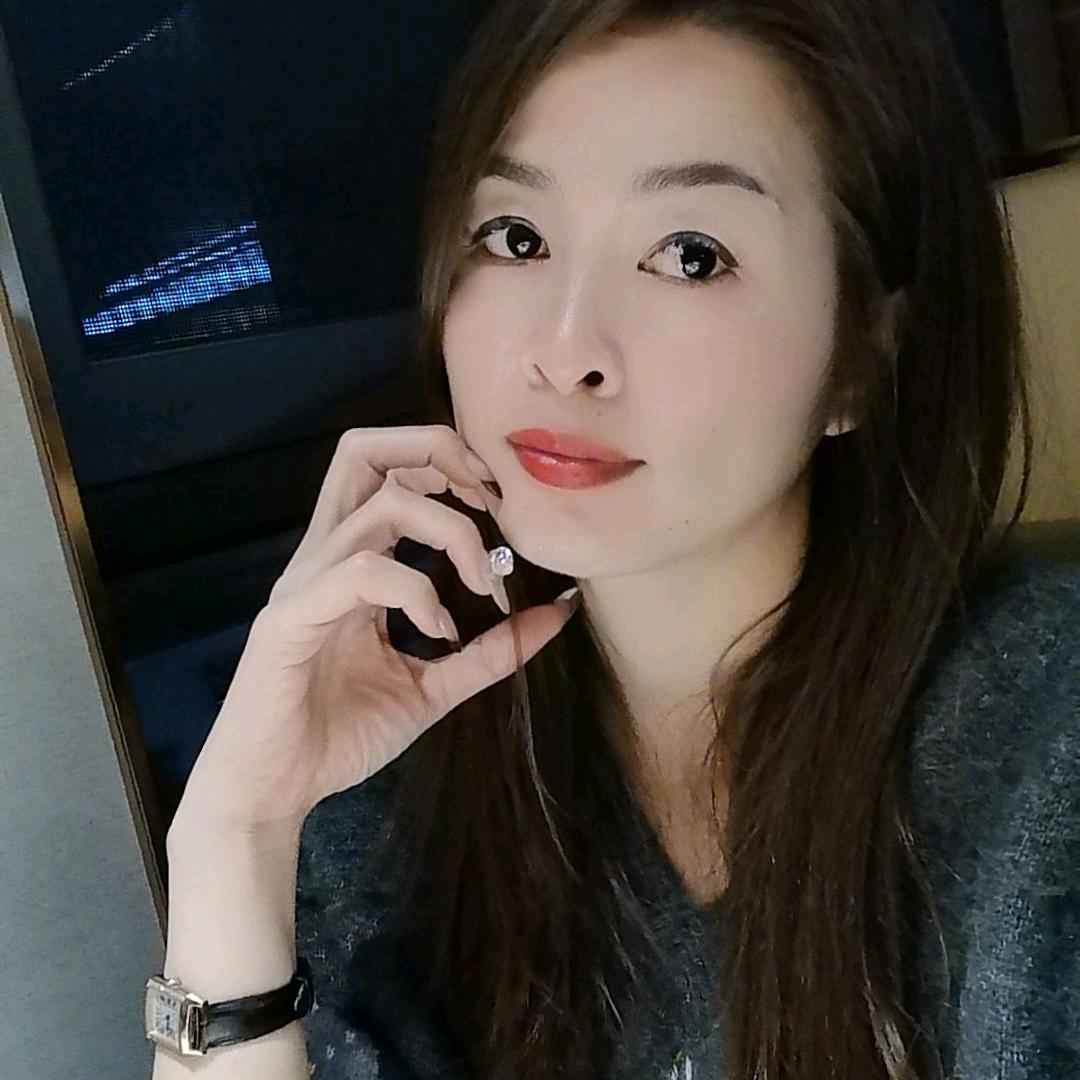 静姐姐😘😘😘