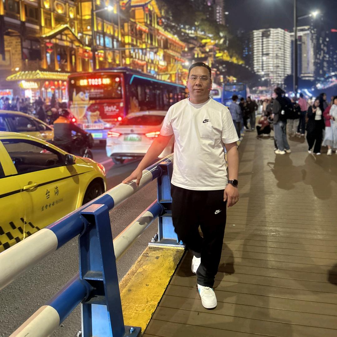 จุ๊บ文艳จุ๊บ