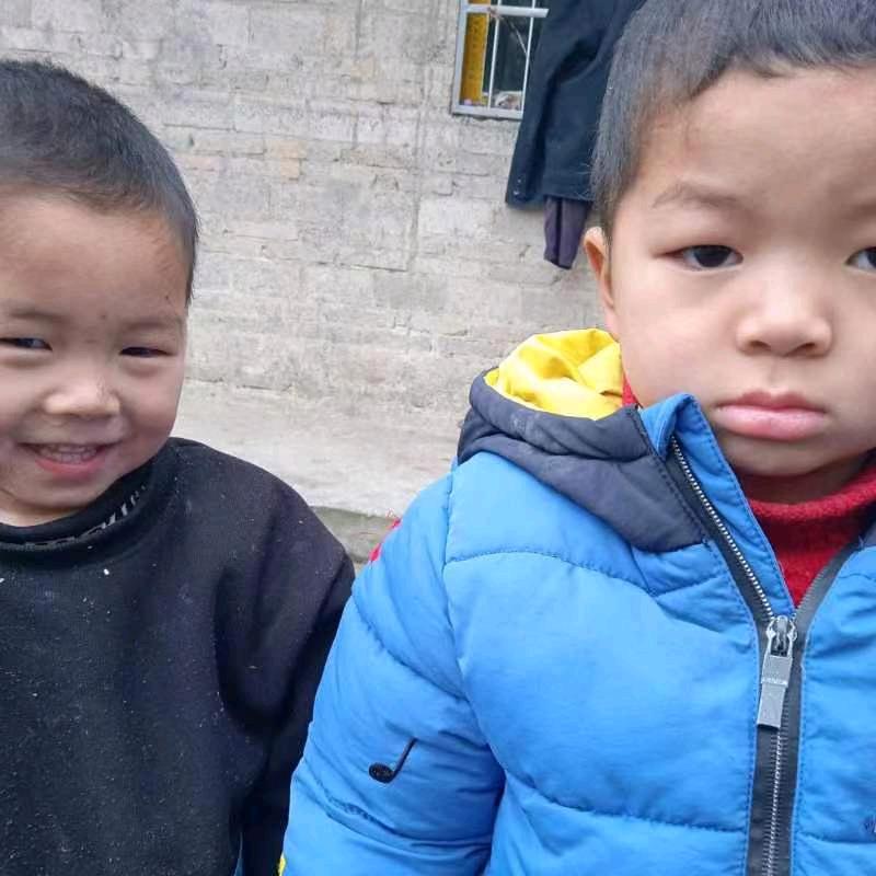 癜痫源宝+肾综轩宝妈妈