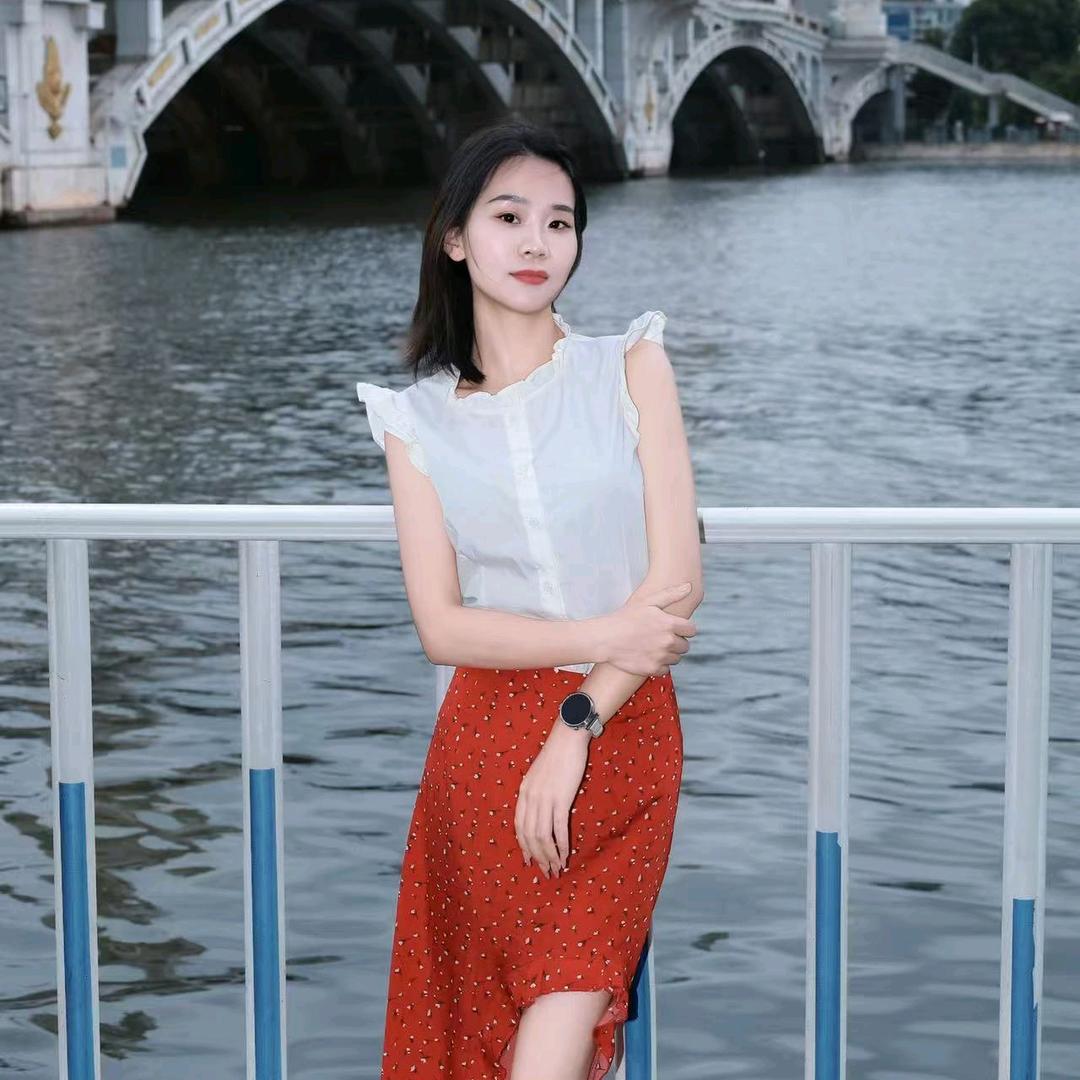 ℋღ᭄李小李💞࿐