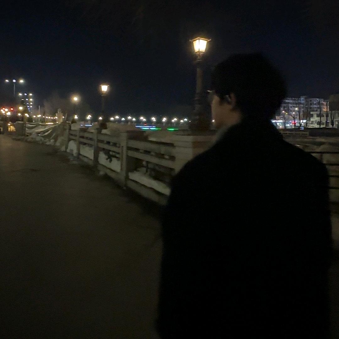 静莫
