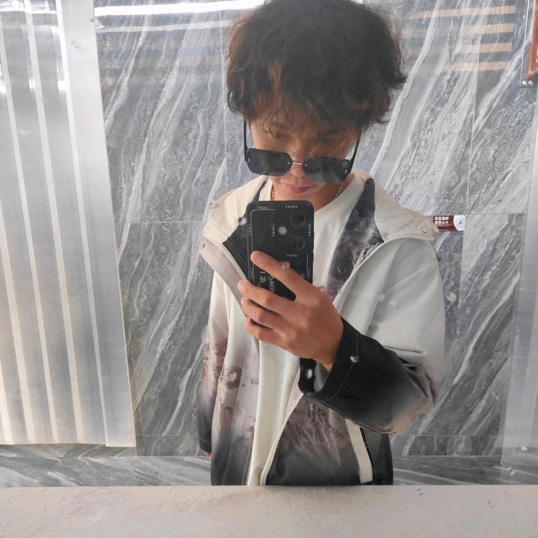 宁三千